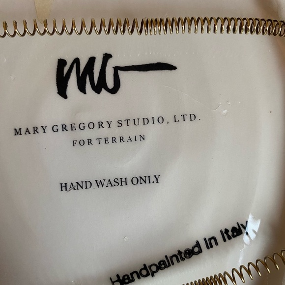 Beautiful Handmade & painted Vegetable Plates - Picture 2 of 2